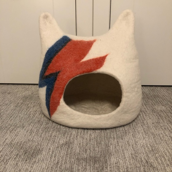 Wool Ziggy Stardust Cat bed - Picture 2 of 7